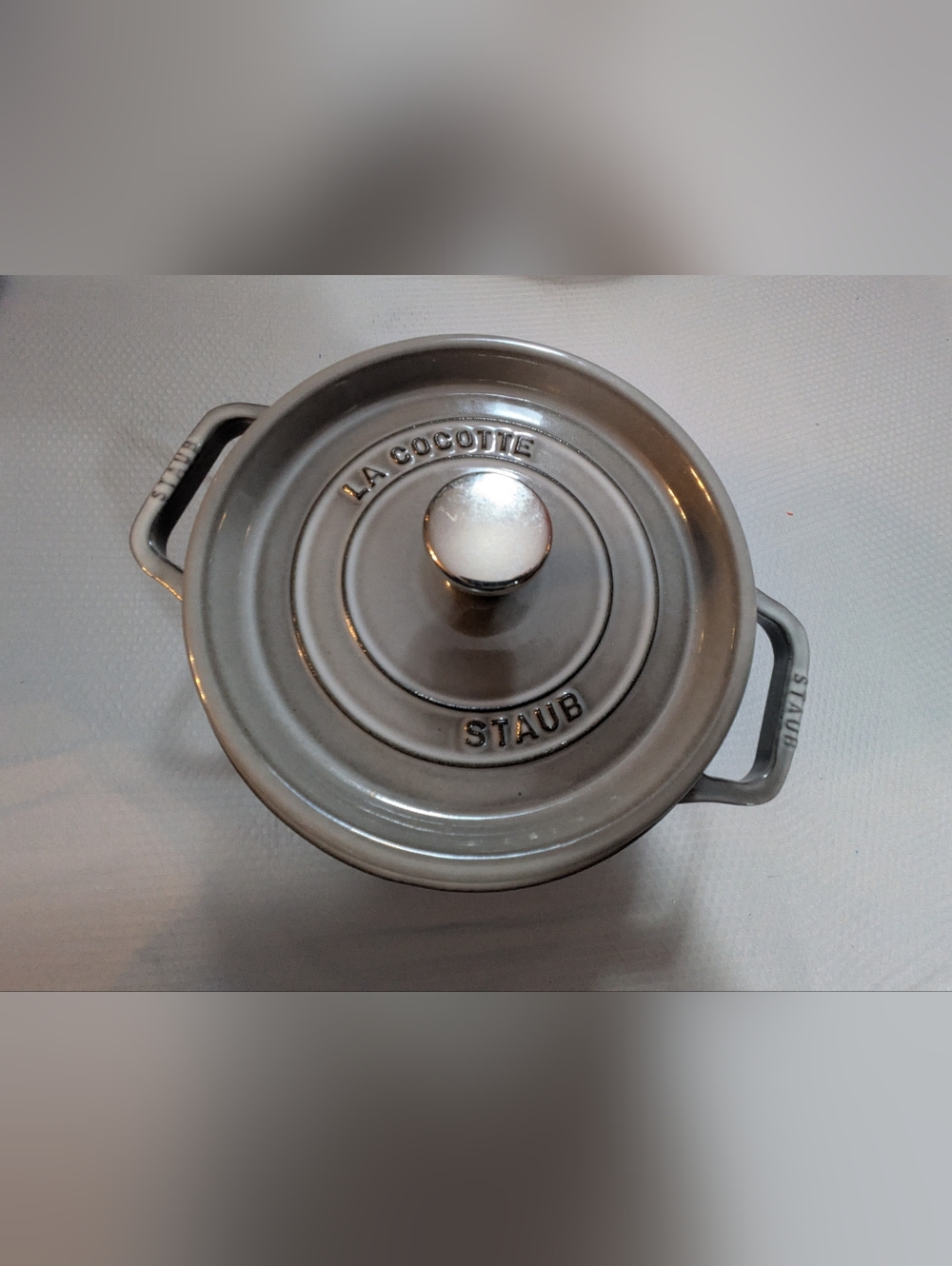 staub Staub LACocotte round 22cm Gray 8in 2.75 QT